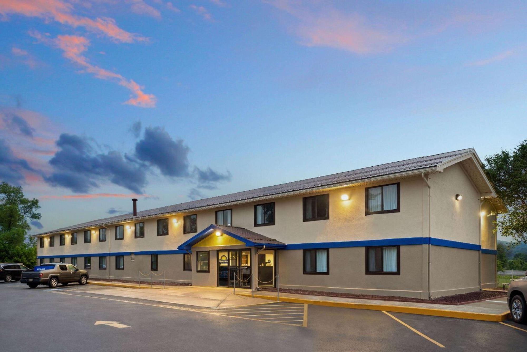 Days Inn By Wyndham Hornell Ny Εξωτερικό φωτογραφία