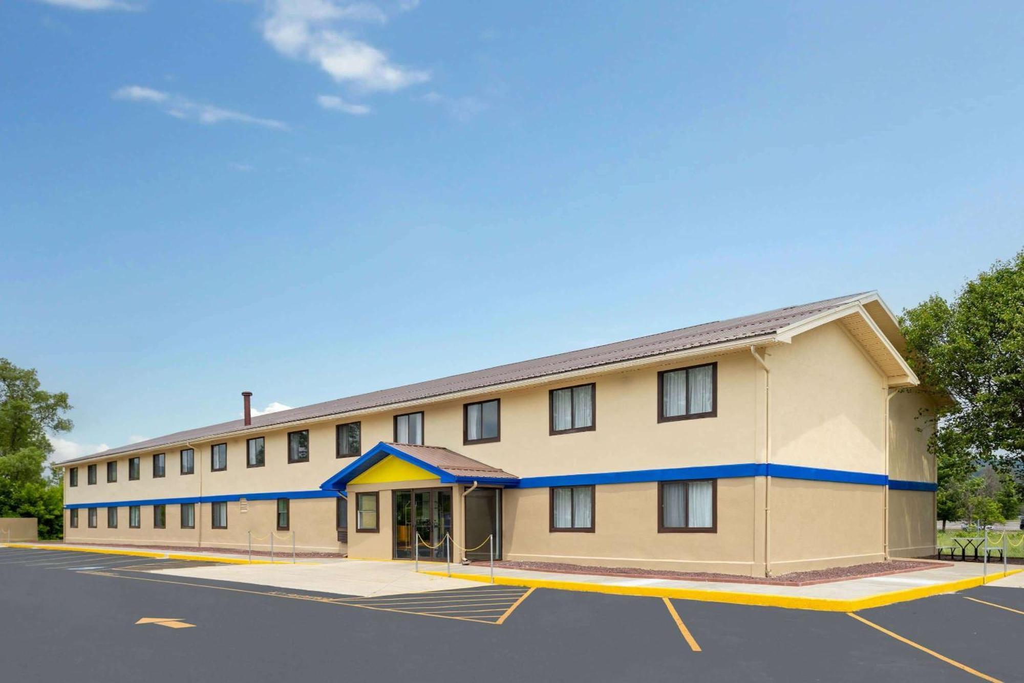 Days Inn By Wyndham Hornell Ny Εξωτερικό φωτογραφία